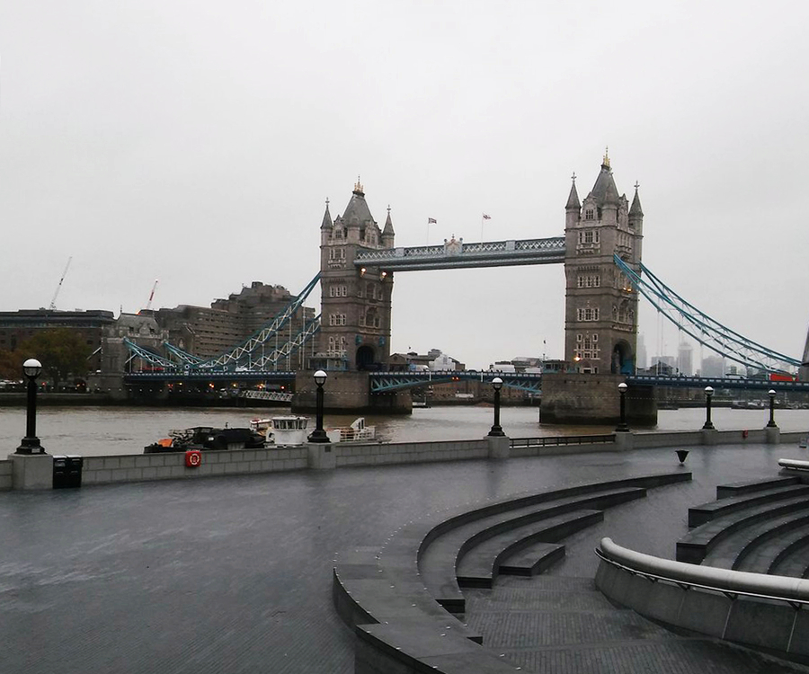 ../Images/YANG,YI-HSUAN.United Kingdom.Tower Bridge (1).jpg